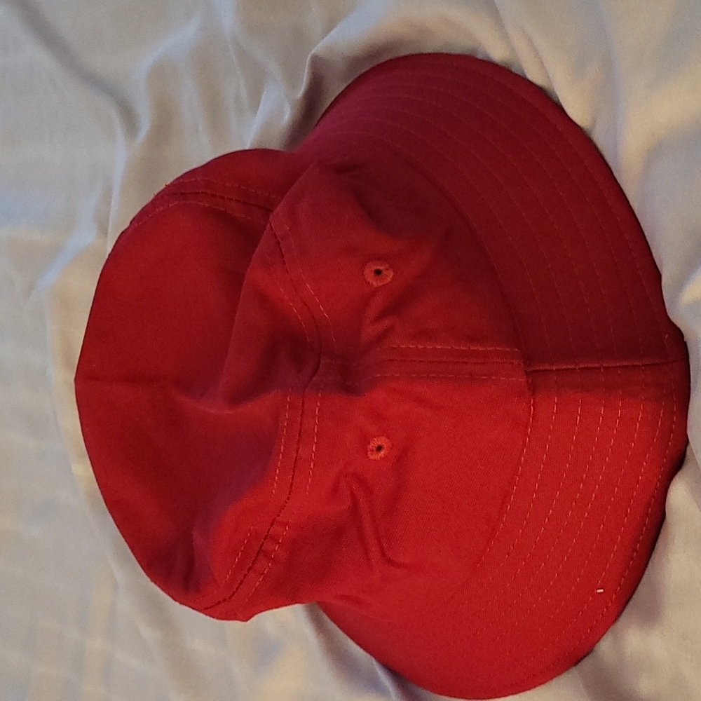 Fabletics Bucket Hat, Color red, Size 0/S - Picture 3 of 8
